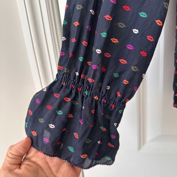 J.Crew Ruffle-Neck Silk Top in Lips Print size 8 Tall Navy Blue 100% Silk - Picture 8 of 12
